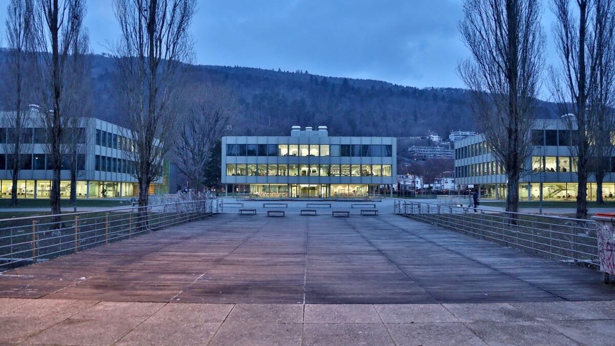 Gymnasium Biel-Seeland